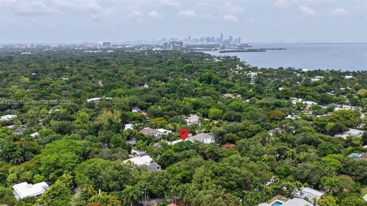 3910 Battersea Rd , Miami, FL 33133 Photo