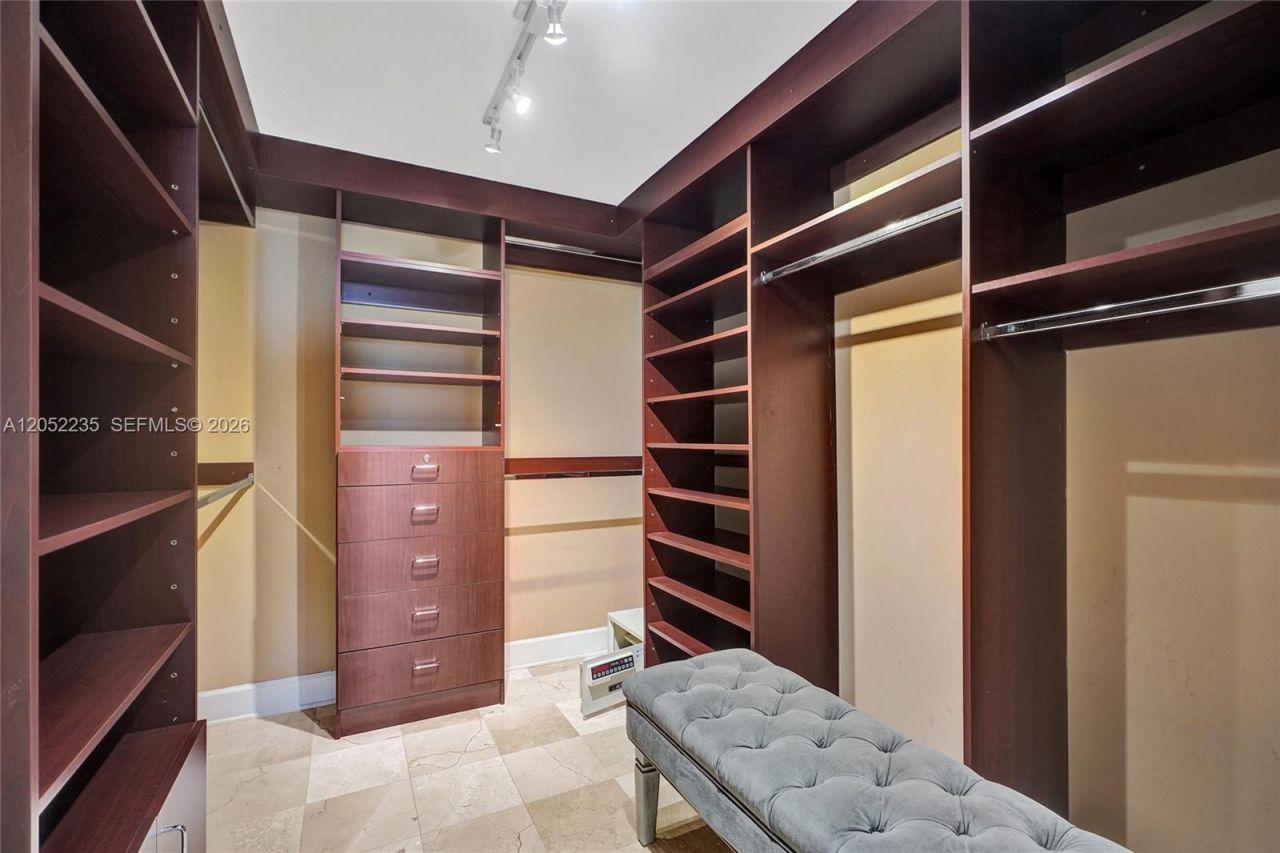 19111 Collins Ave , Unit 607, Sunny Isles Beach, FL 33160 Photo