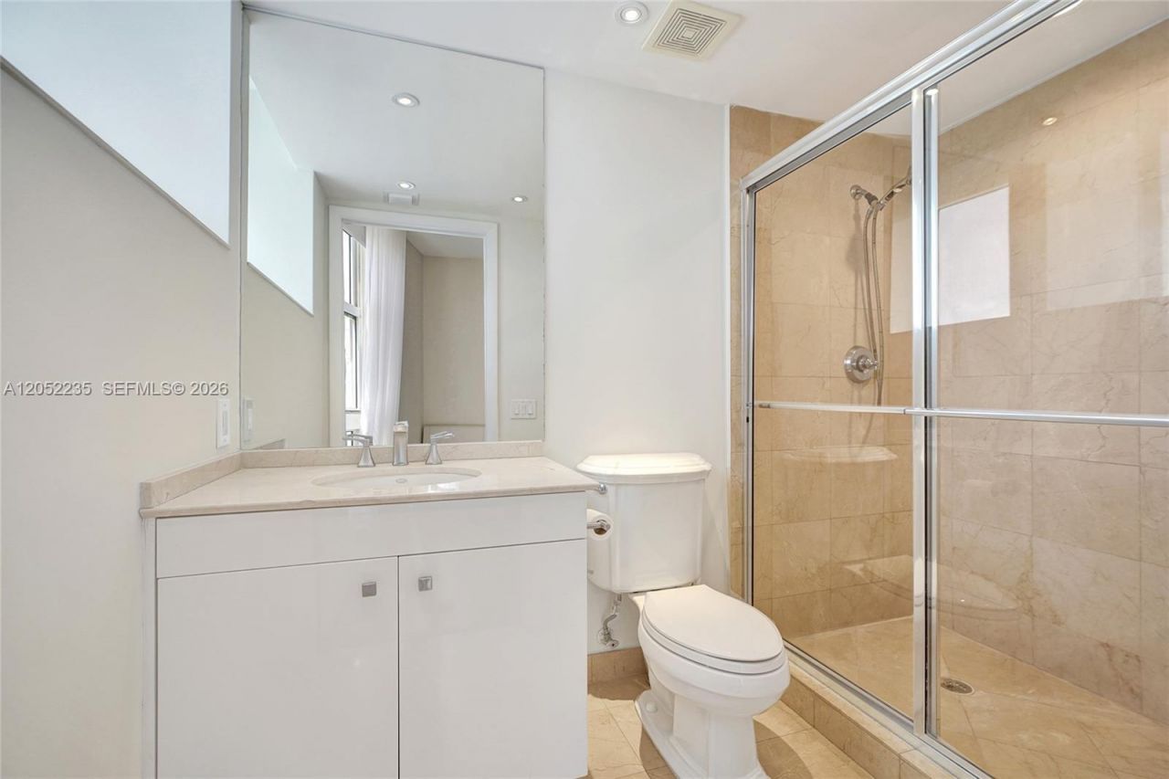 19111 Collins Ave , Unit 607, Sunny Isles Beach, FL 33160 Photo