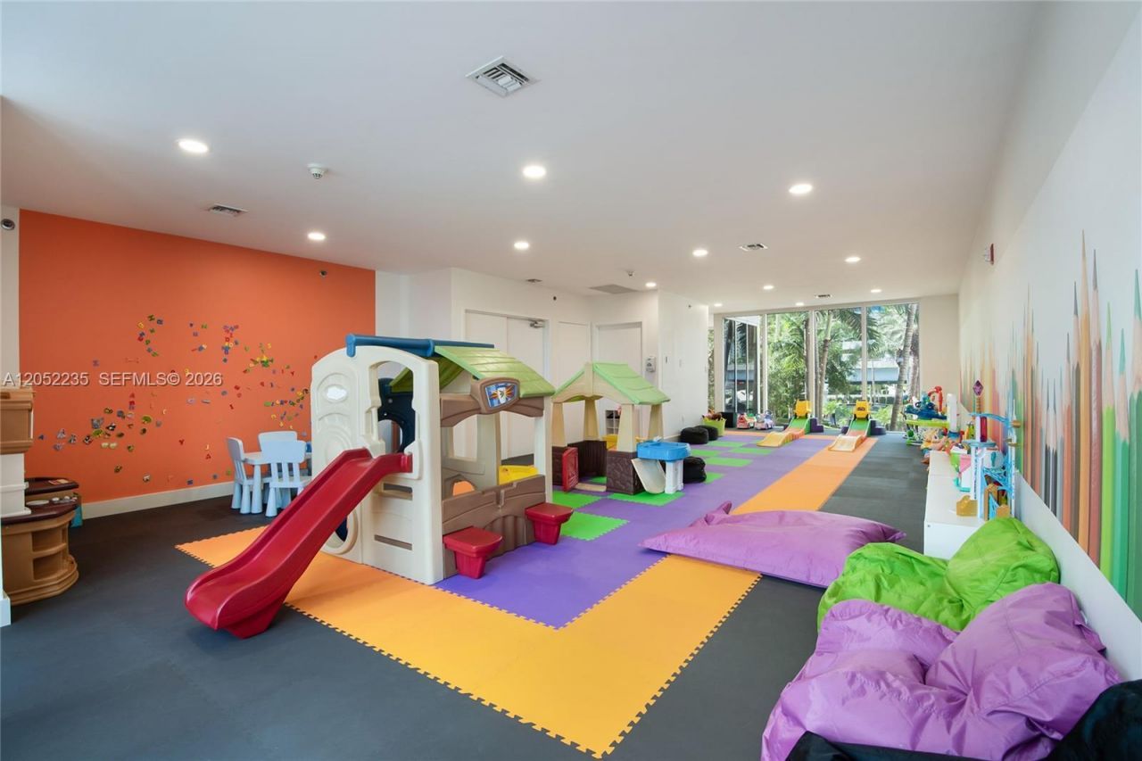 19111 Collins Ave , Unit 607, Sunny Isles Beach, FL 33160 Photo