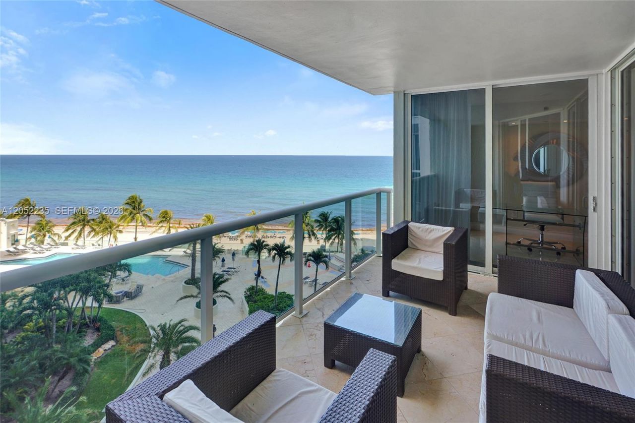 19111 Collins Ave , Unit 607, Sunny Isles Beach, FL 33160 Photo