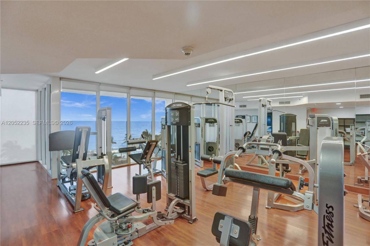 19111 Collins Ave , Unit 607, Sunny Isles Beach, FL 33160 Photo