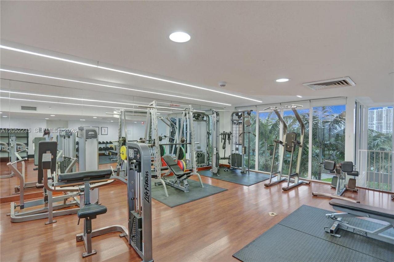 19111 Collins Ave , Unit 607, Sunny Isles Beach, FL 33160 Photo