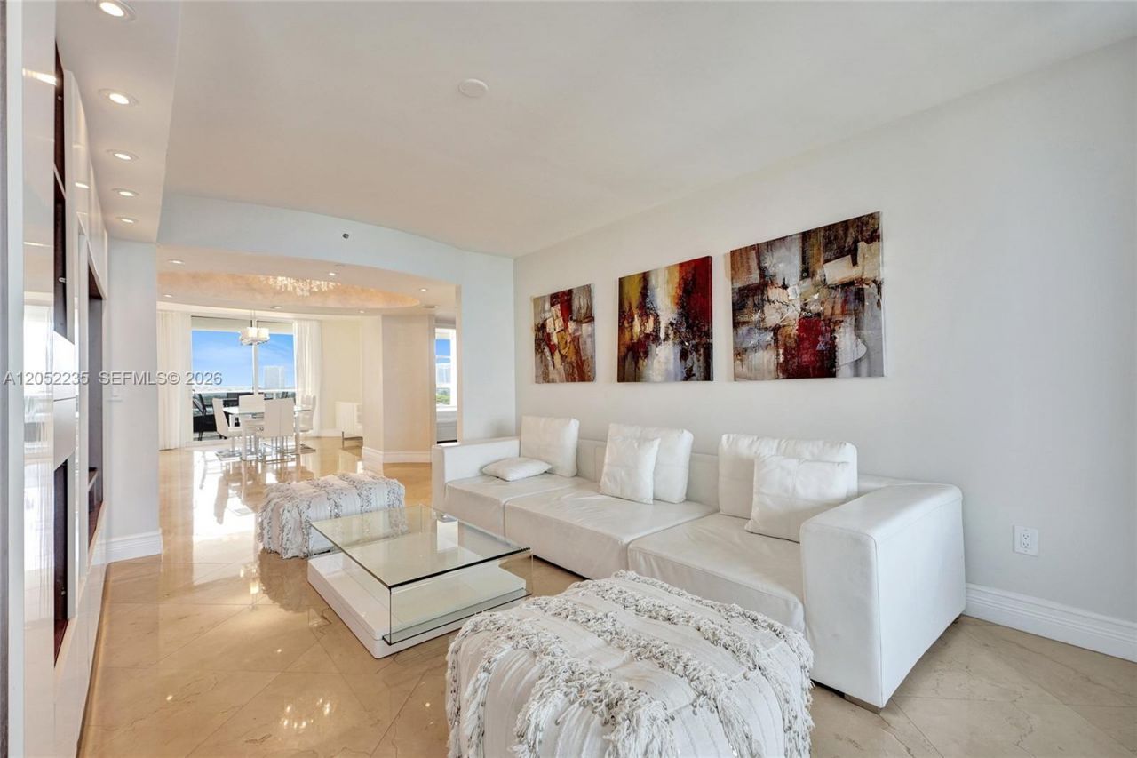 19111 Collins Ave , Unit 607, Sunny Isles Beach, FL 33160 Photo