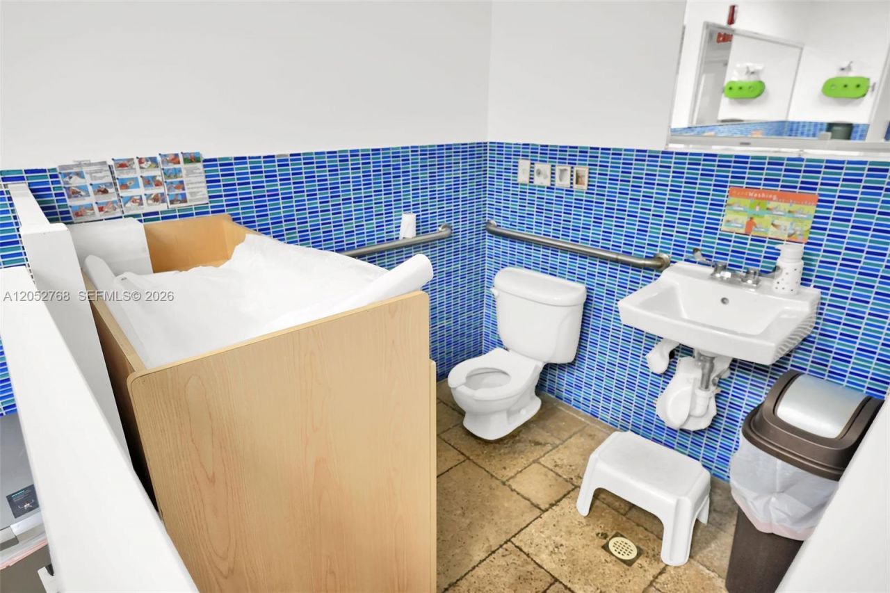 2280 SW 17th Ave , Miami, FL 33145 Photo