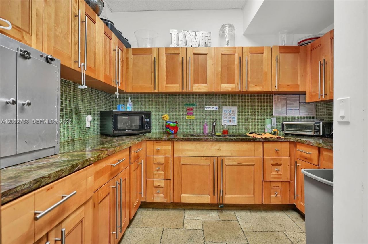 2280 SW 17th Ave , Miami, FL 33145 Photo