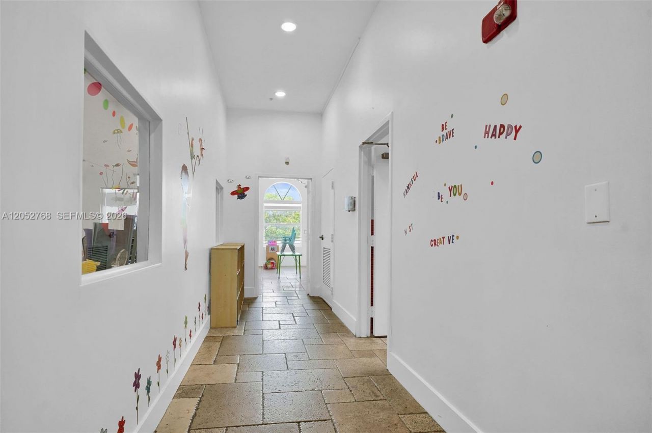 2280 SW 17th Ave , Miami, FL 33145 Photo