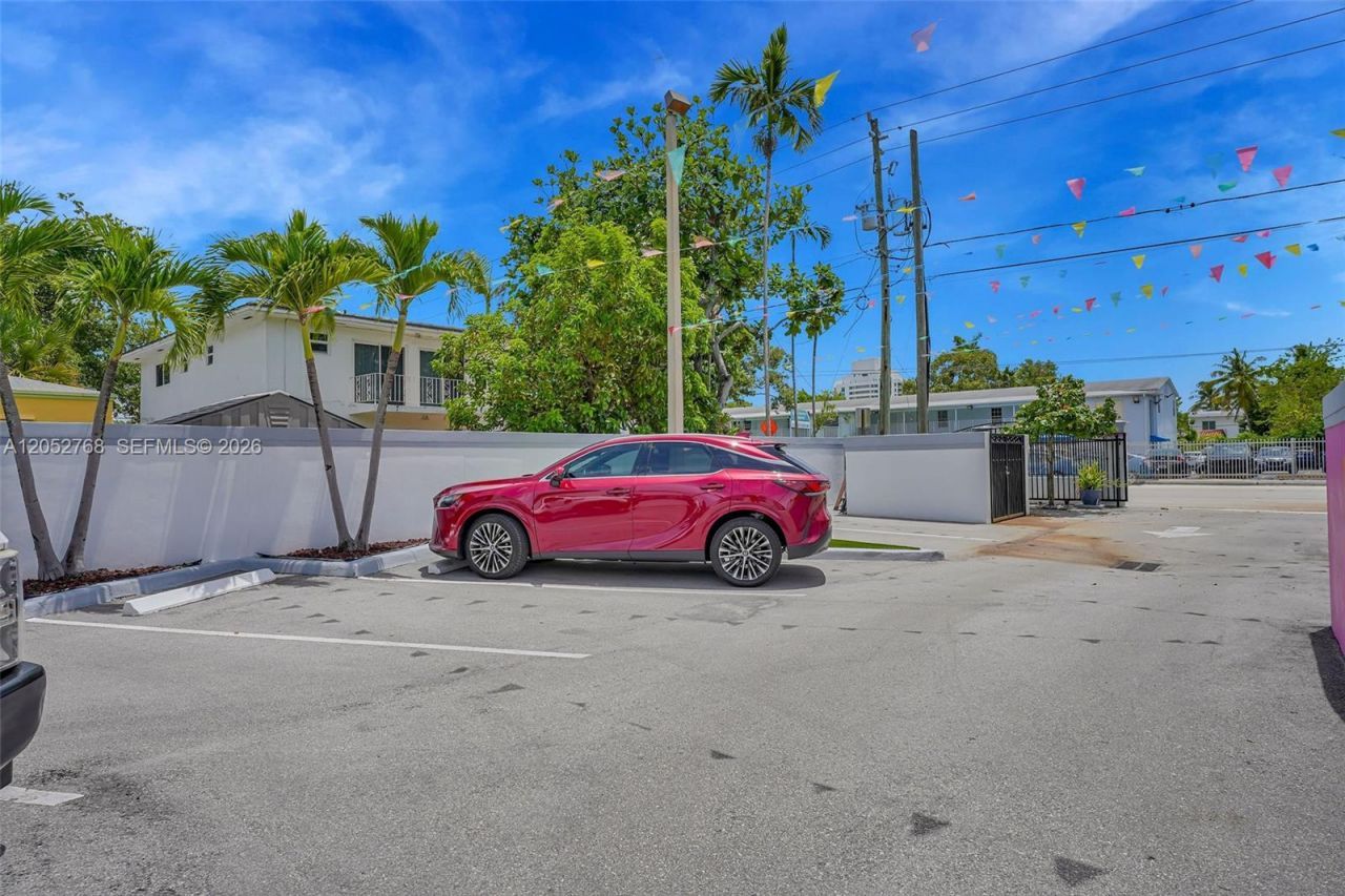 2280 SW 17th Ave , Miami, FL 33145 Photo