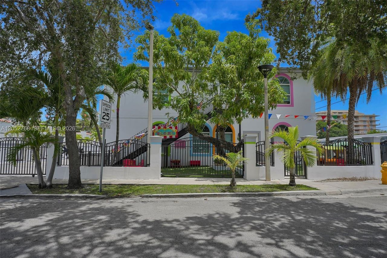 2280 SW 17th Ave , Miami, FL 33145 Photo