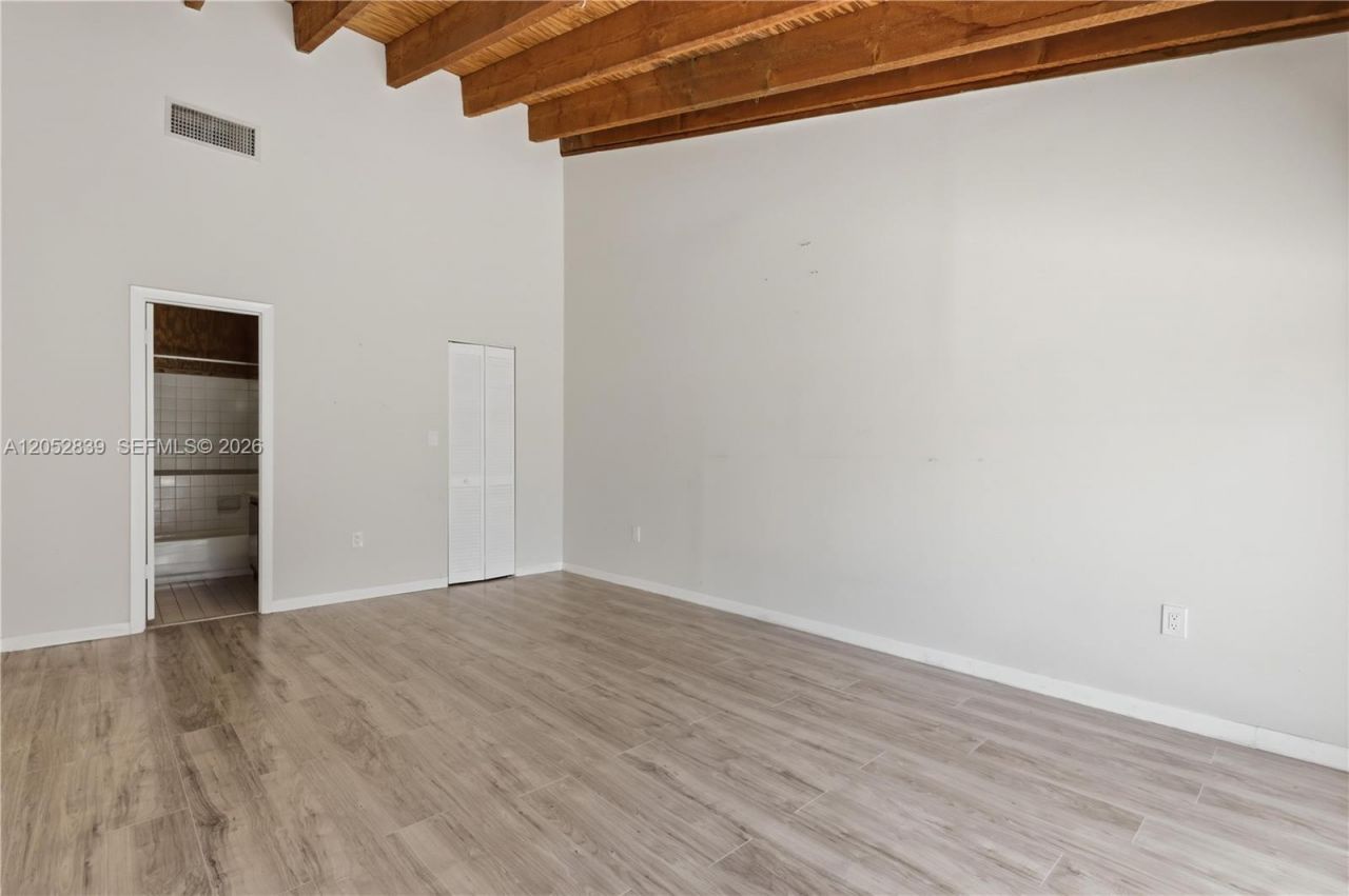 10680 Cherry Ave , Pembroke Pines, FL 33026 Photo