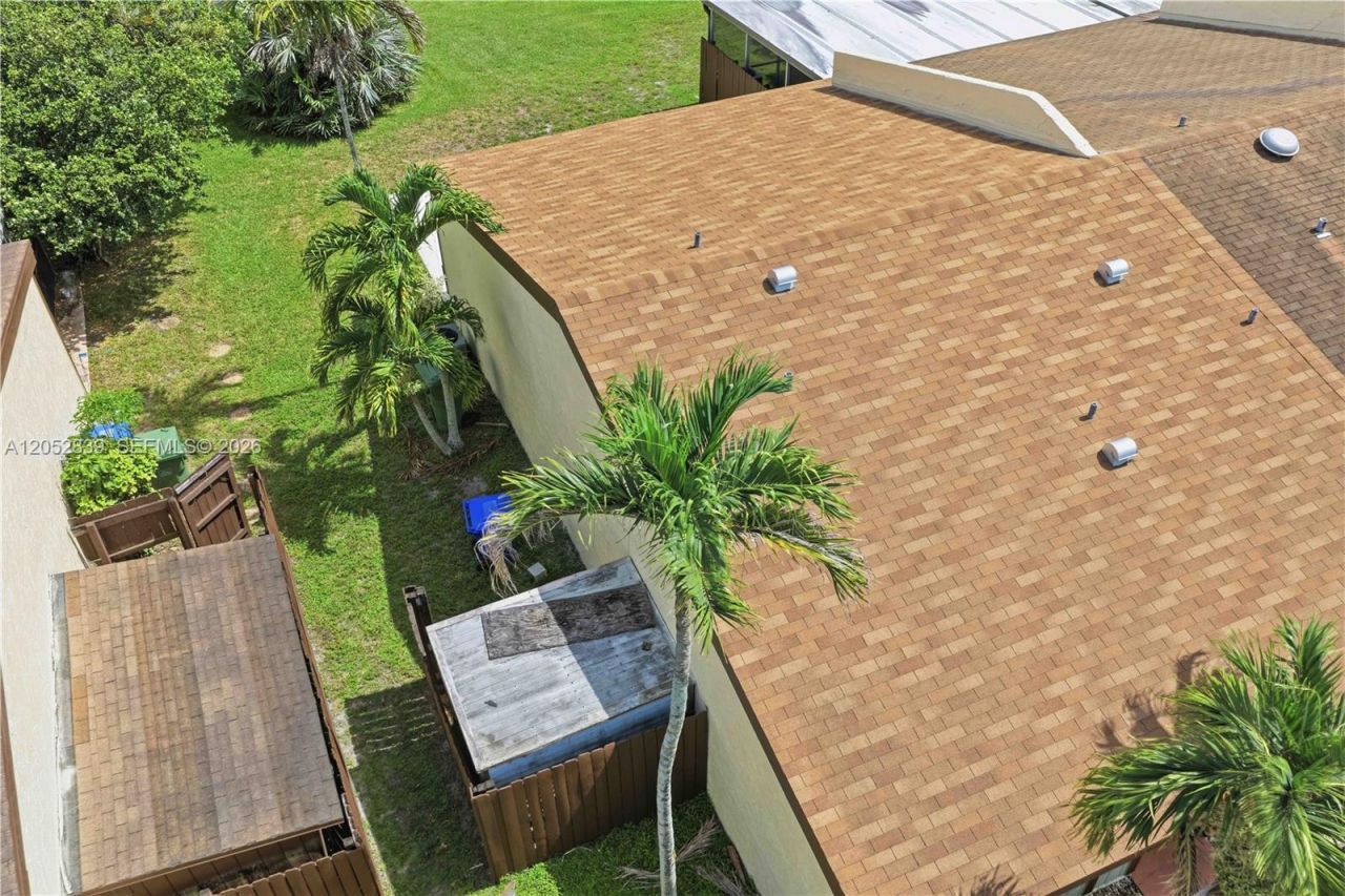10680 Cherry Ave , Pembroke Pines, FL 33026 Photo