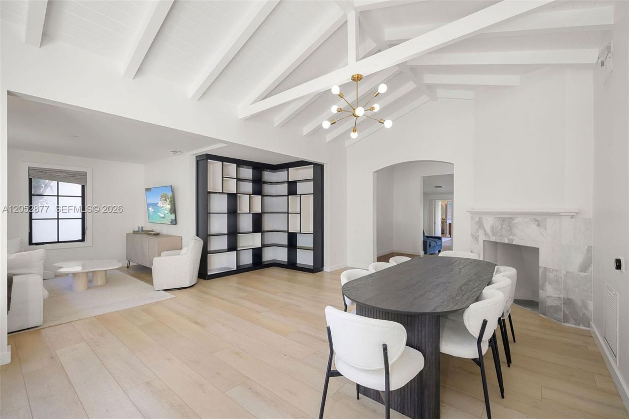 3144 Royal Palm Ave, Miami Beach, FL 33140 Photo