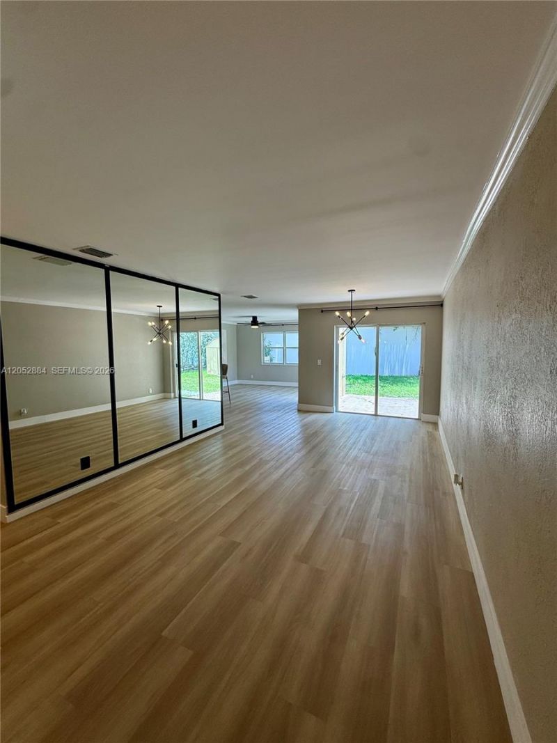 9411 NW 55th St, Sunrise, FL 33351 Photo