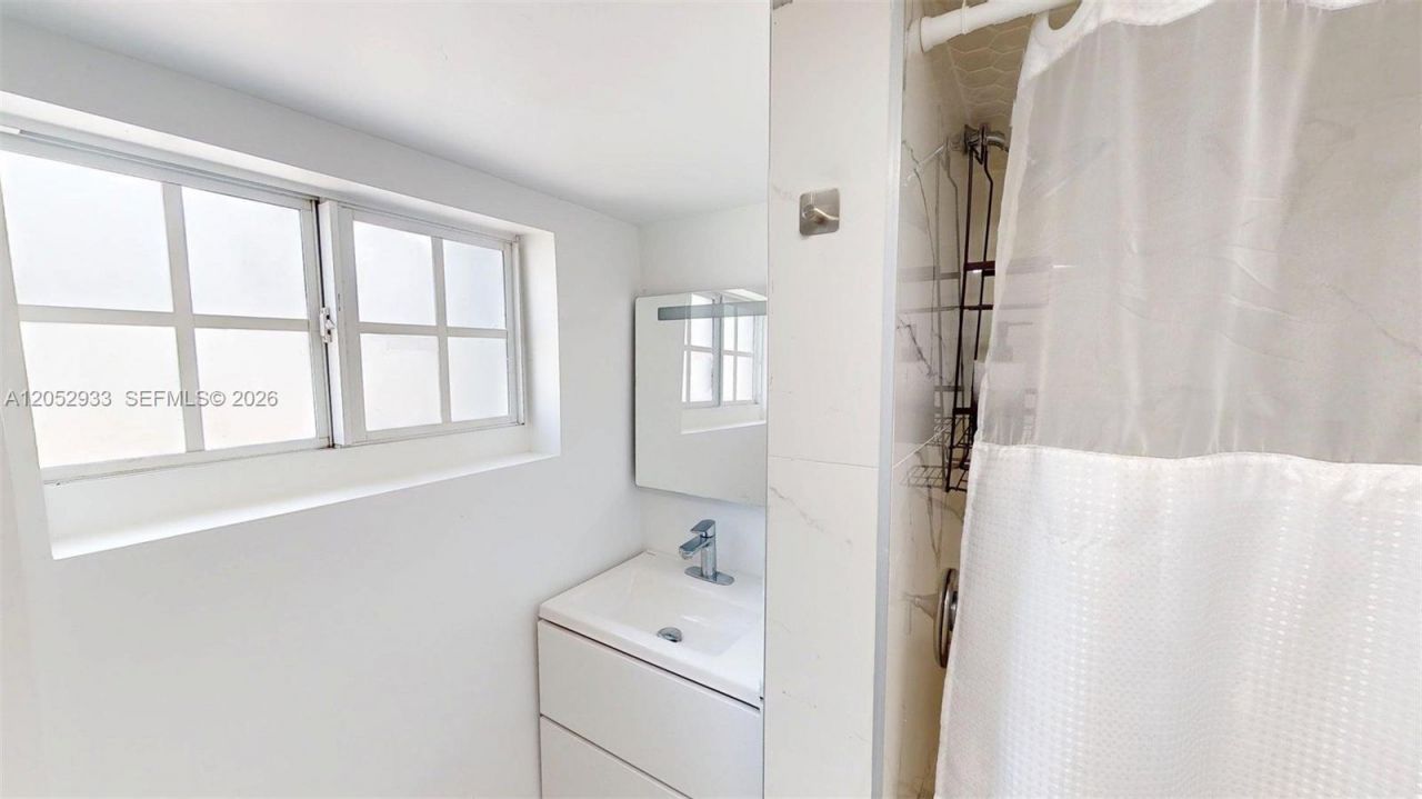 1904 SW 28th St, Fort Lauderdale, FL 33315 Photo