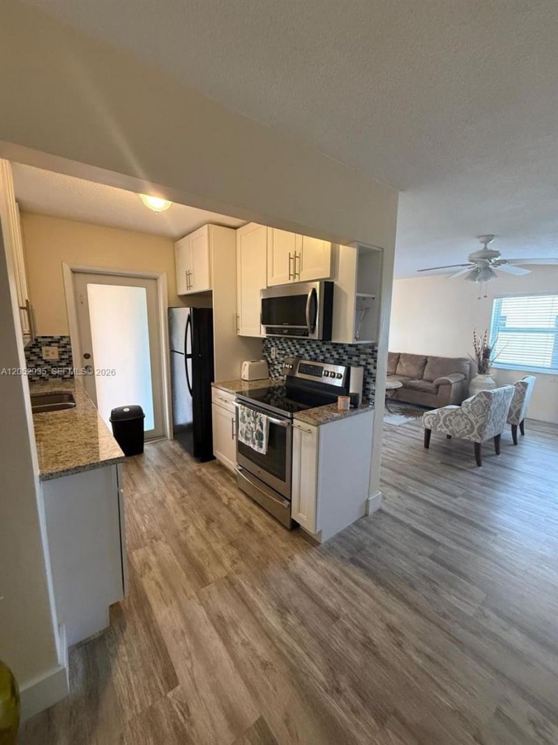 1747 Rodman St, Unit 305, Hollywood, FL 33020 Photo