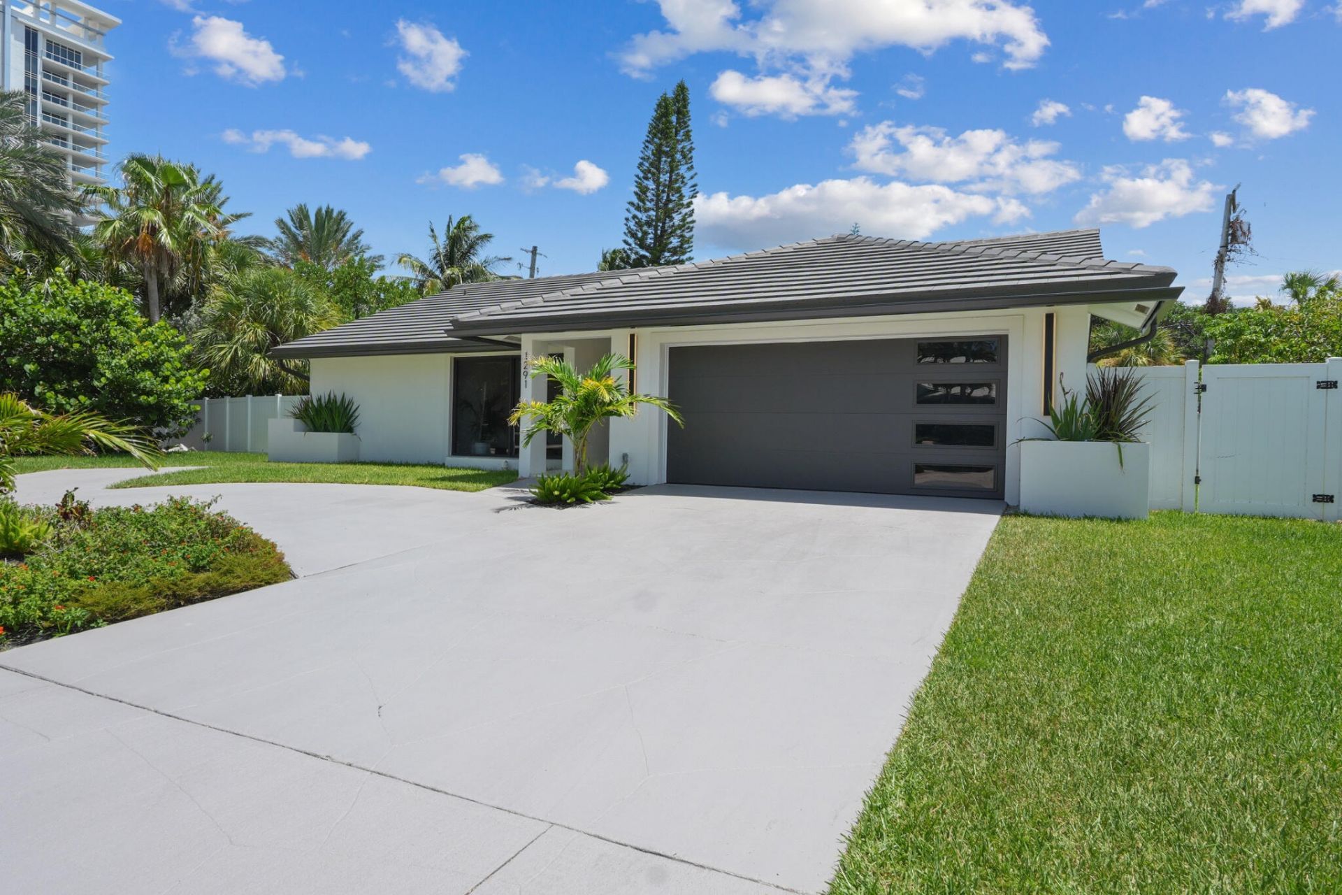 1291 Bimini Lane, Singer Island, FL 33404 Photo