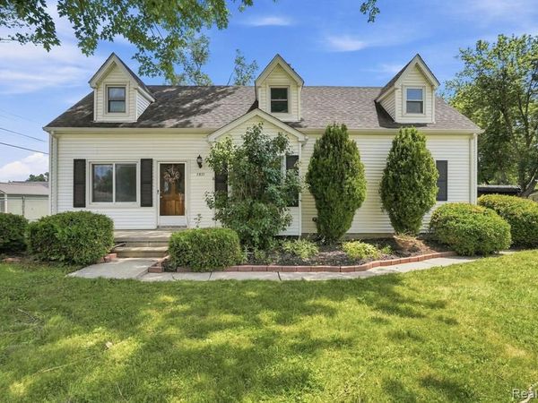 7571 Marlowe Road, Van Buren Twp, MI 48111