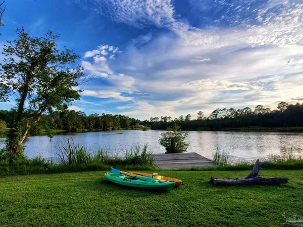 5911 N Airport Rd, Milton, FL 32583