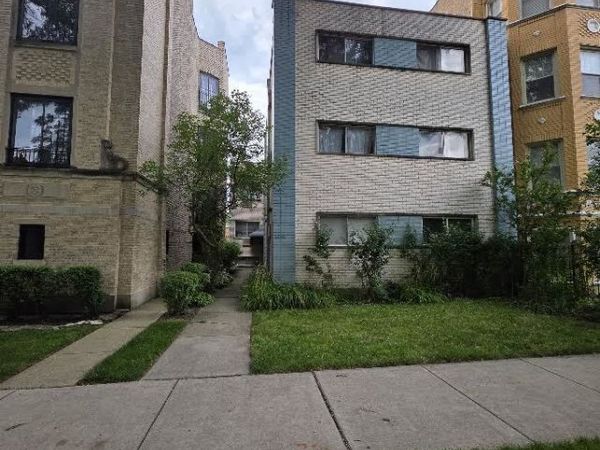 6050 N Washtenaw Avenue , Chicago, IL 60659