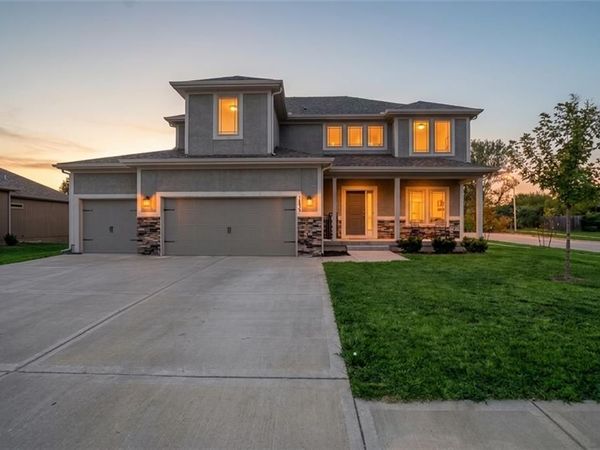 10838 N Bristol Avenue, Kansas City, MO 64156