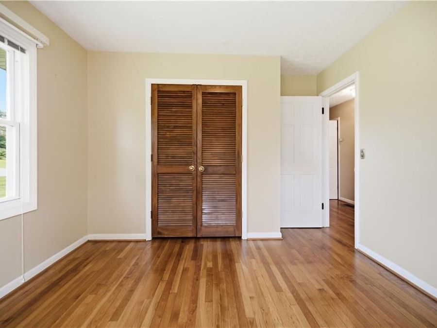 Property Image 140