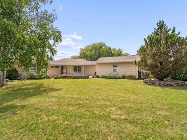 N1998 N RIVER ROAD, Campbellsport, WI 53010