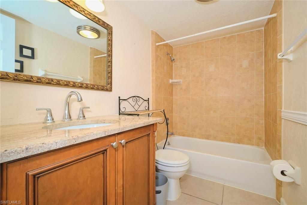 6777 Winkler Rd, Unit 142, Fort Myers, FL 33919 Photo