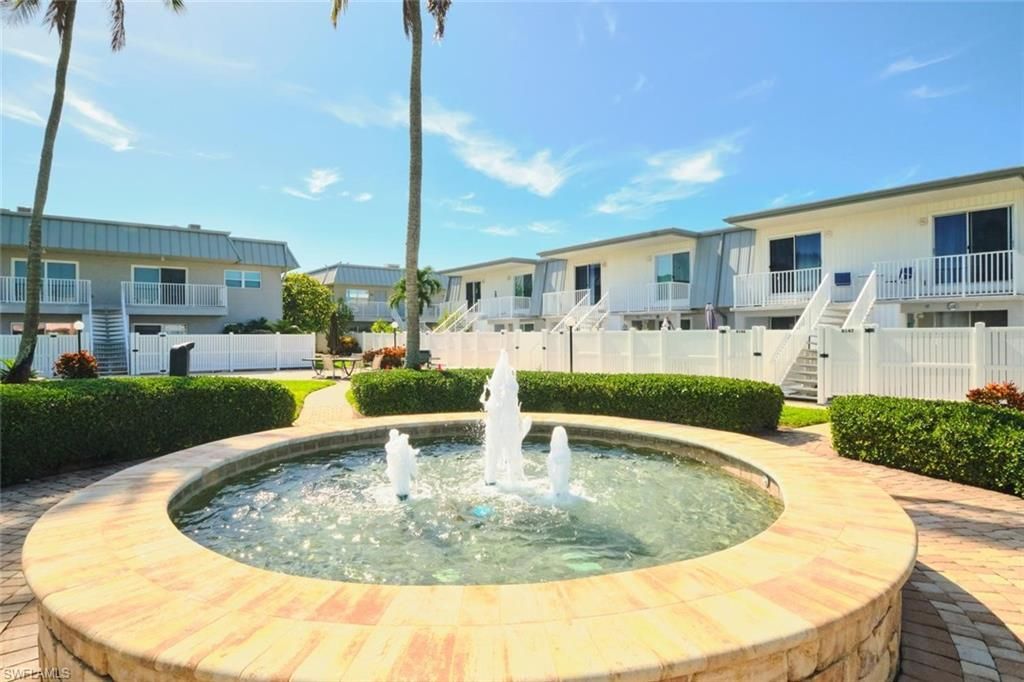 6777 Winkler Rd, Unit 142, Fort Myers, FL 33919 Photo