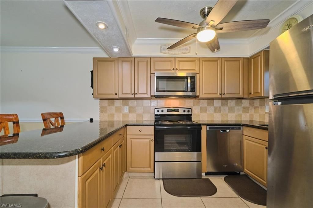 6777 Winkler Rd, Unit 142, Fort Myers, FL 33919 Photo