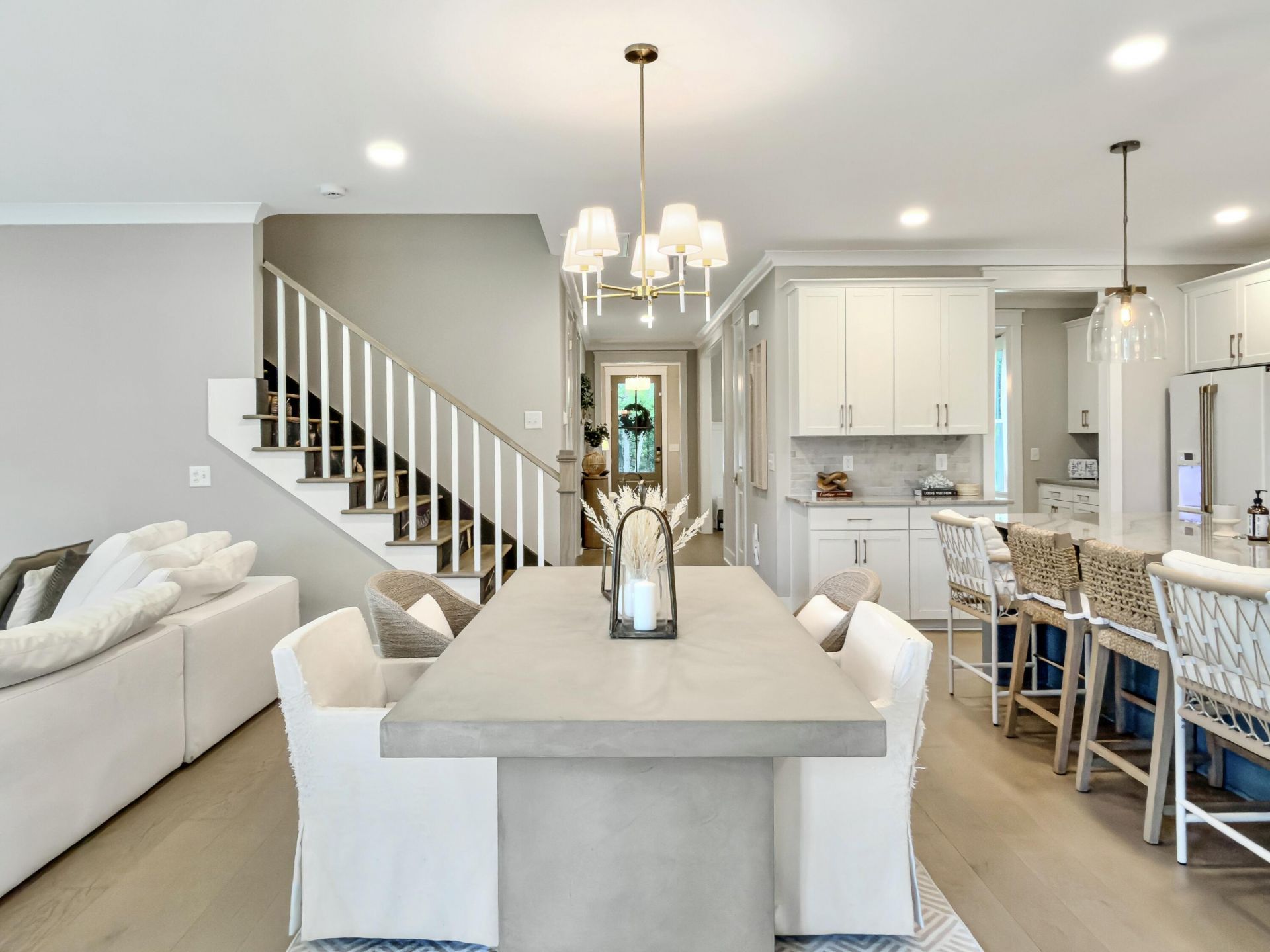 5674 Barbary Coast Road Photo 27