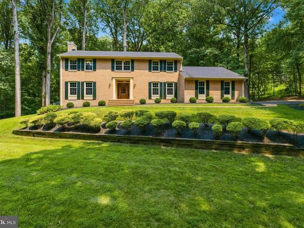 9200 RIPPLE BROOK ROAD, GREAT FALLS, VA 22066