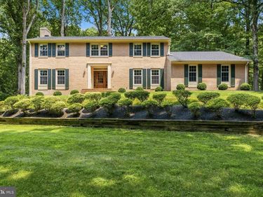 9200 RIPPLE BROOK ROAD, GREAT FALLS, VA 22066