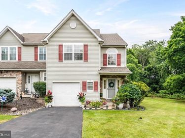 764 EDDEN COURT, SOUTHAMPTON, PA 18966