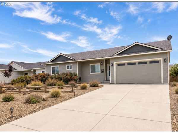 229 ALFALFA DR, Culver, OR 97734