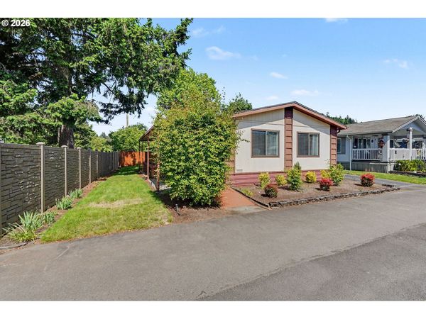 1307 S WATER ST, Unit 2, Silverton, OR 97381