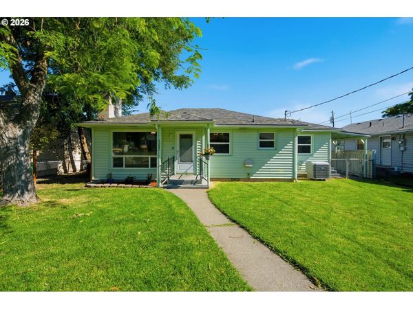 1321 E 13TH ST, The Dalles, OR 97058