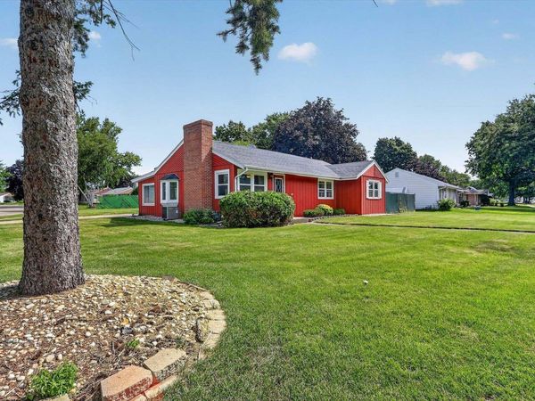 1617 Arbor Drive, Beloit, WI 53511