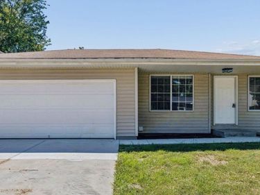 1731 SW 23rd Street, Lincoln, NE 68522