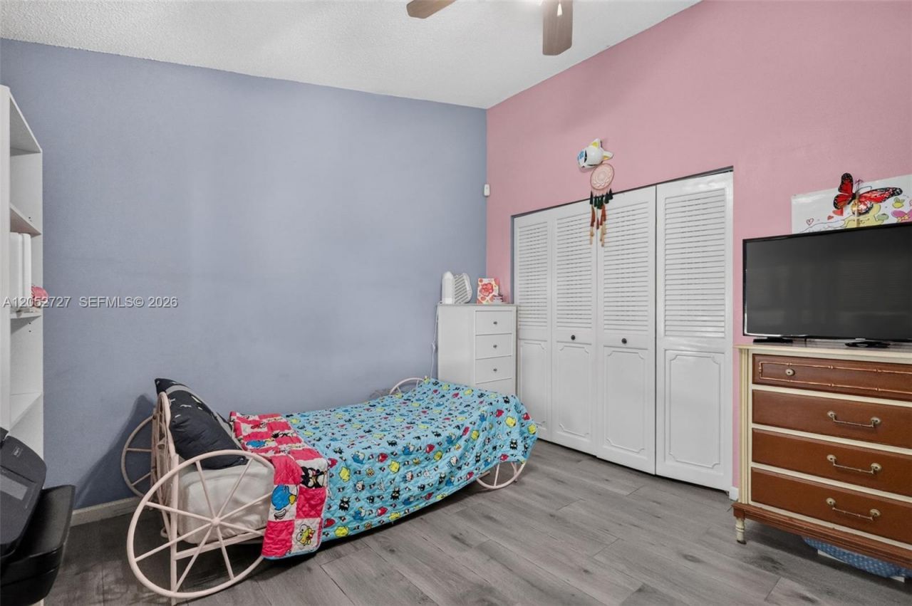 2377 N 37th Ave , Hollywood, FL 33021 Photo