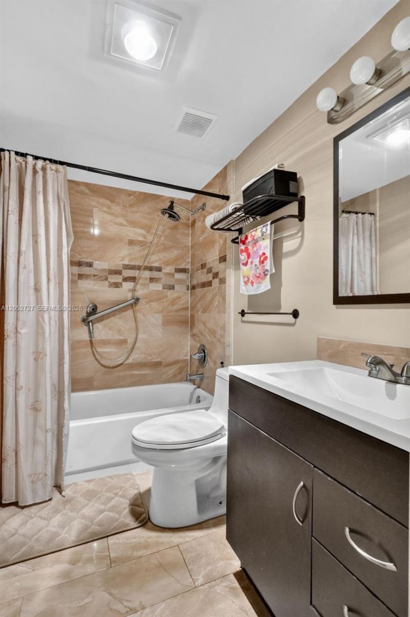 2377 N 37th Ave , Hollywood, FL 33021 Photo
