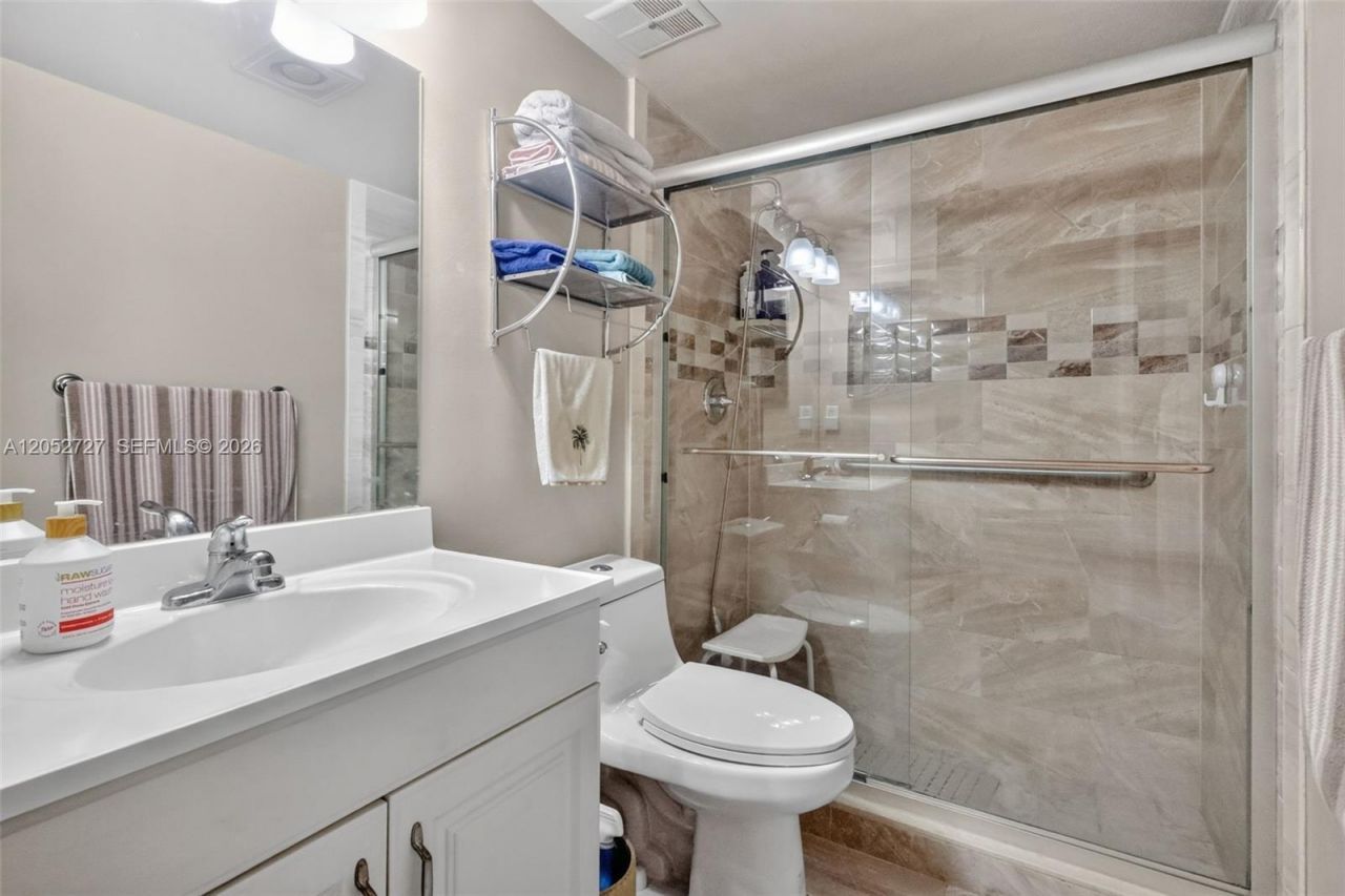 2377 N 37th Ave , Hollywood, FL 33021 Photo