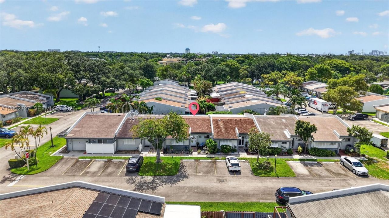 2377 N 37th Ave , Hollywood, FL 33021 Photo