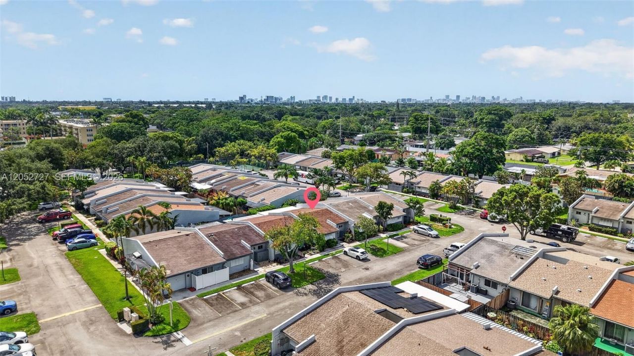 2377 N 37th Ave , Hollywood, FL 33021 Photo
