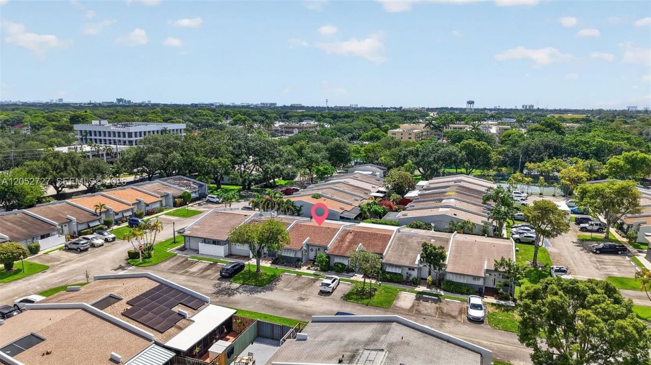 2377 N 37th Ave , Hollywood, FL 33021 Photo