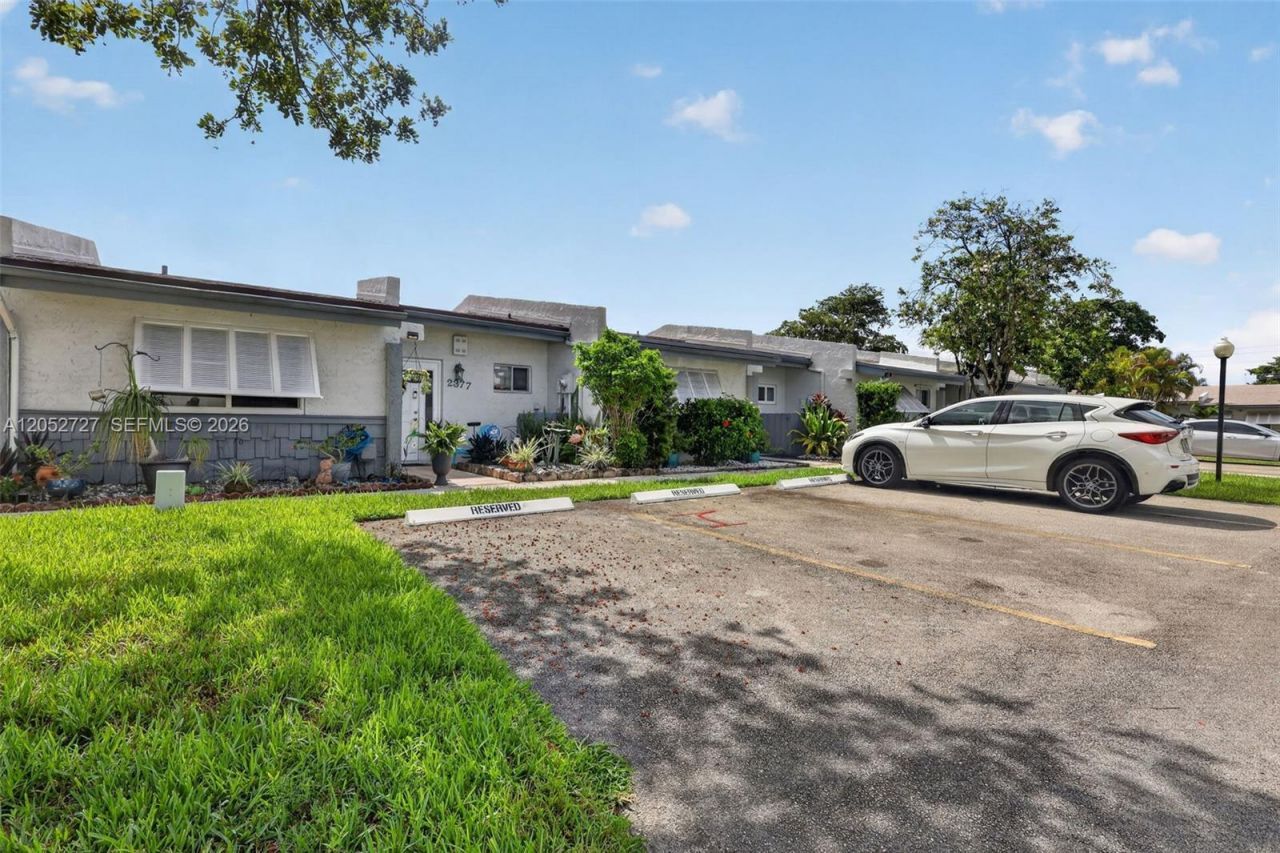 2377 N 37th Ave , Hollywood, FL 33021 Photo