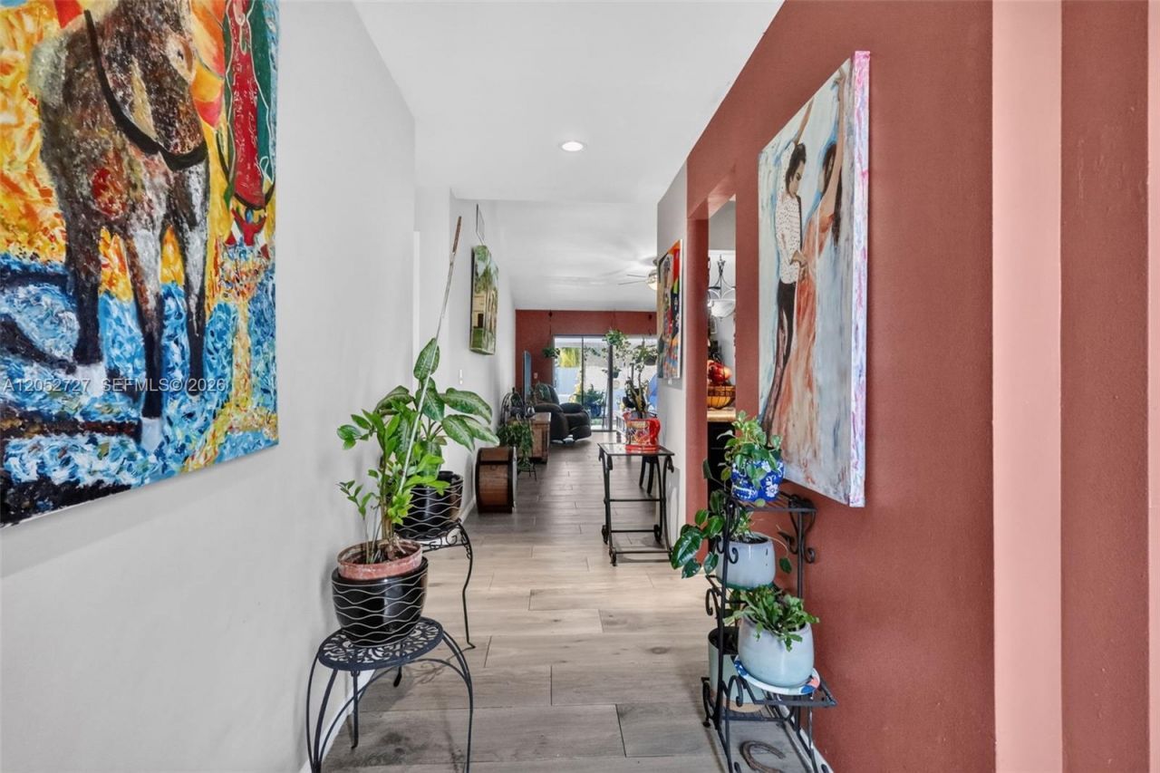 2377 N 37th Ave , Hollywood, FL 33021 Photo