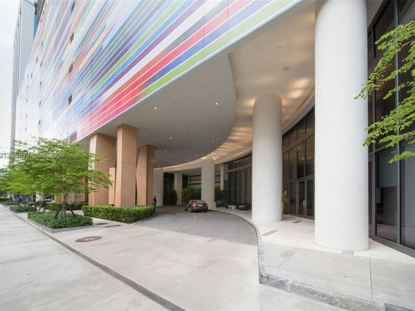 55 SW 9th St , Unit 3207, Miami, FL 33130
