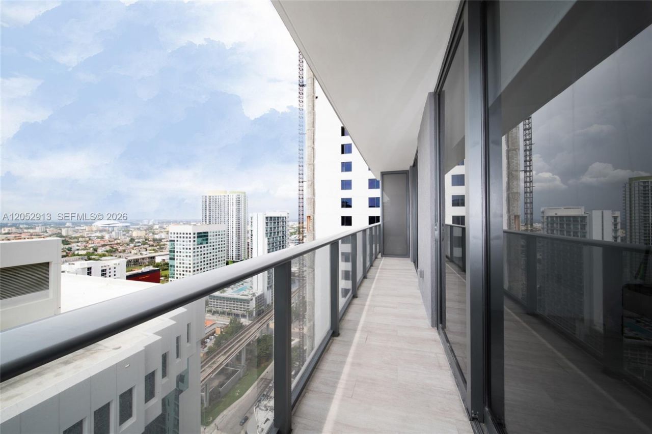 55 SW 9th St , Unit 3207, Miami, FL 33130 Photo