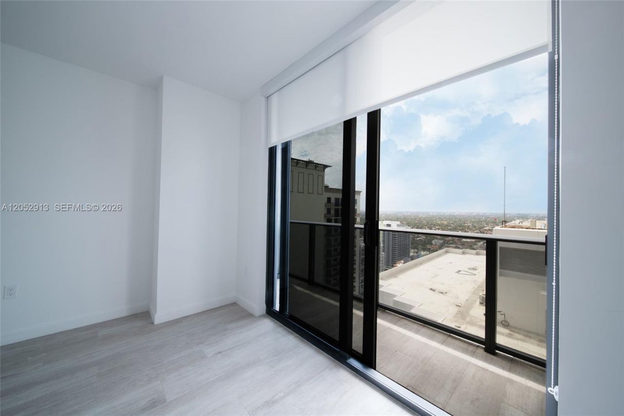 55 SW 9th St , Unit 3207, Miami, FL 33130 Photo