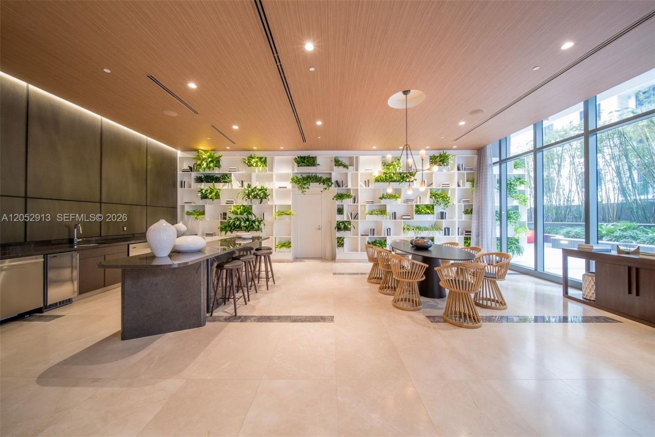 55 SW 9th St , Unit 3207, Miami, FL 33130 Photo
